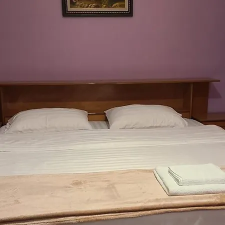 Warm Wooden Escape, Cozy&elegant *
