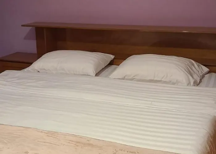 Appartamento Warm Wooden Escape, Cozy & Elegant *